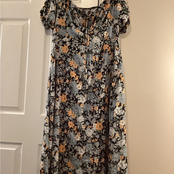 Women’s Floral Print Tie Front Square Neck Slit Hem Midi Dress SIZE 3X - Picture 3 of 7